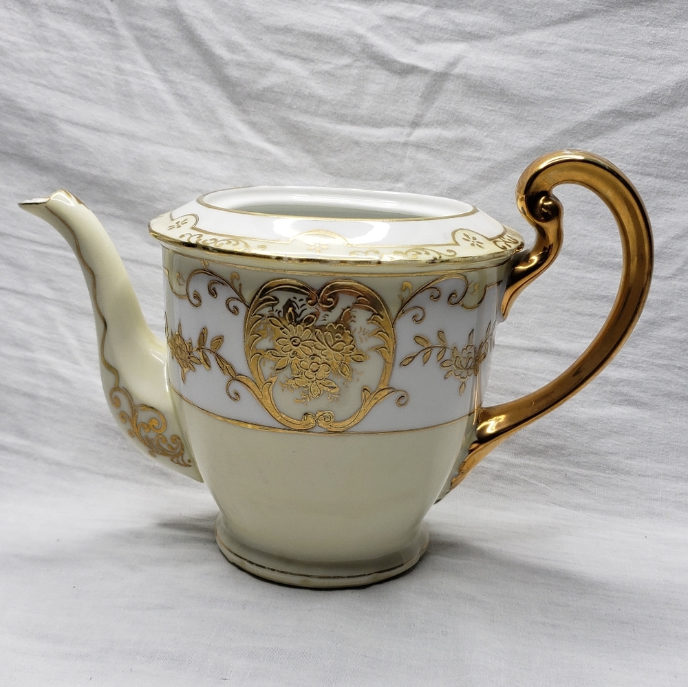 Vintage China Teapot No Lid Use As Planter or Vase